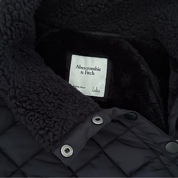 Abercrombie and Fitch Asymmetrical Fleece Pullover - Picture 3 of 6